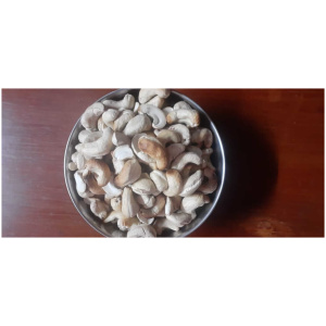 Natural chemical free organic cashews in Dry fruits home